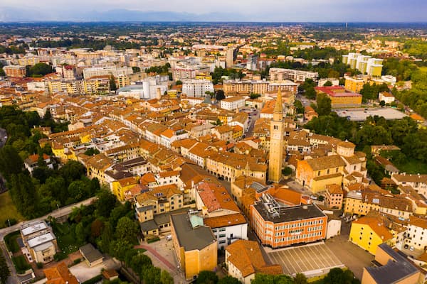 Carrelli elevatori in vendita nuovi, usati e a noleggio Pordenone